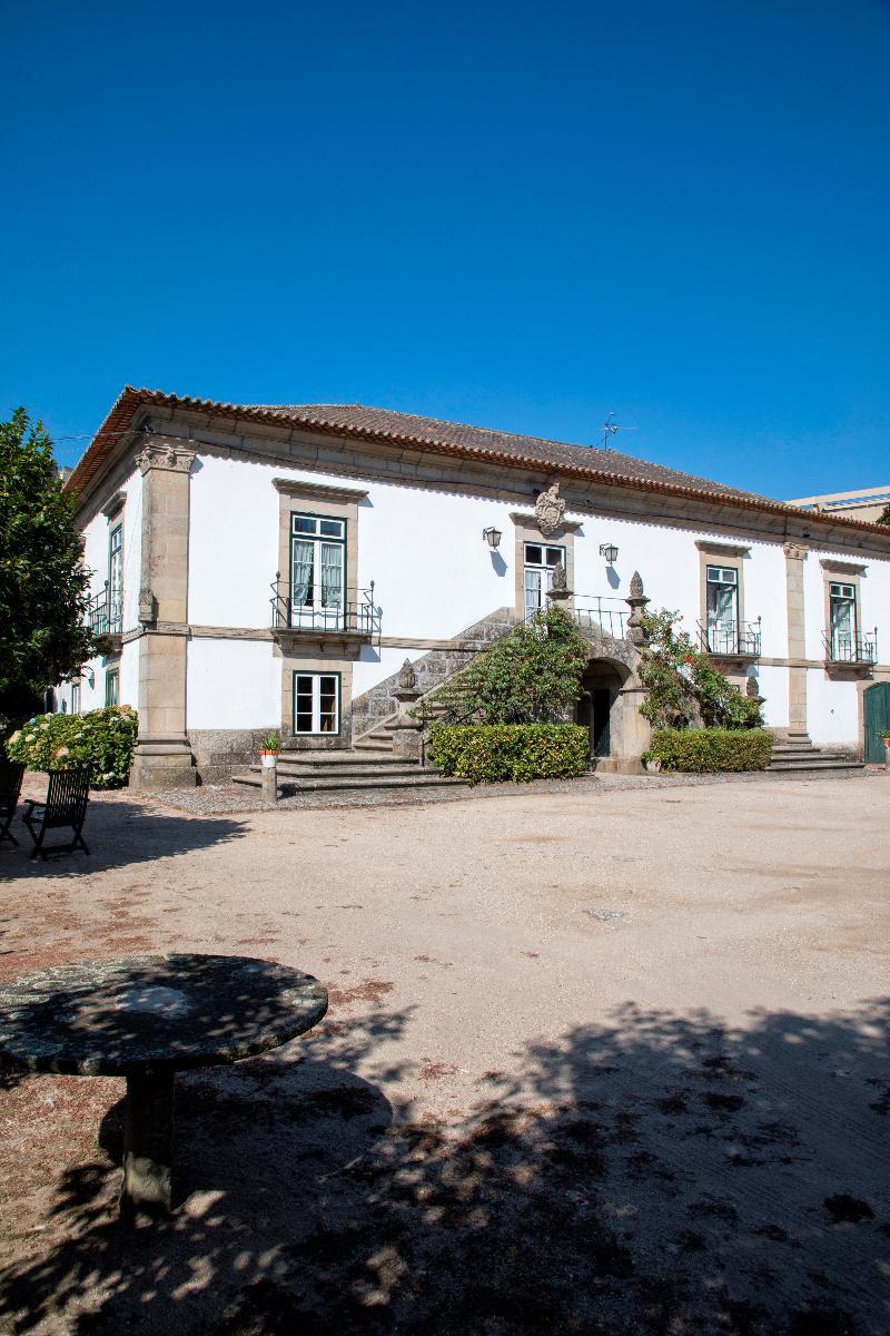 Bed and Breakfast Casa Dos Pombais Гимарайнш Экстерьер фото